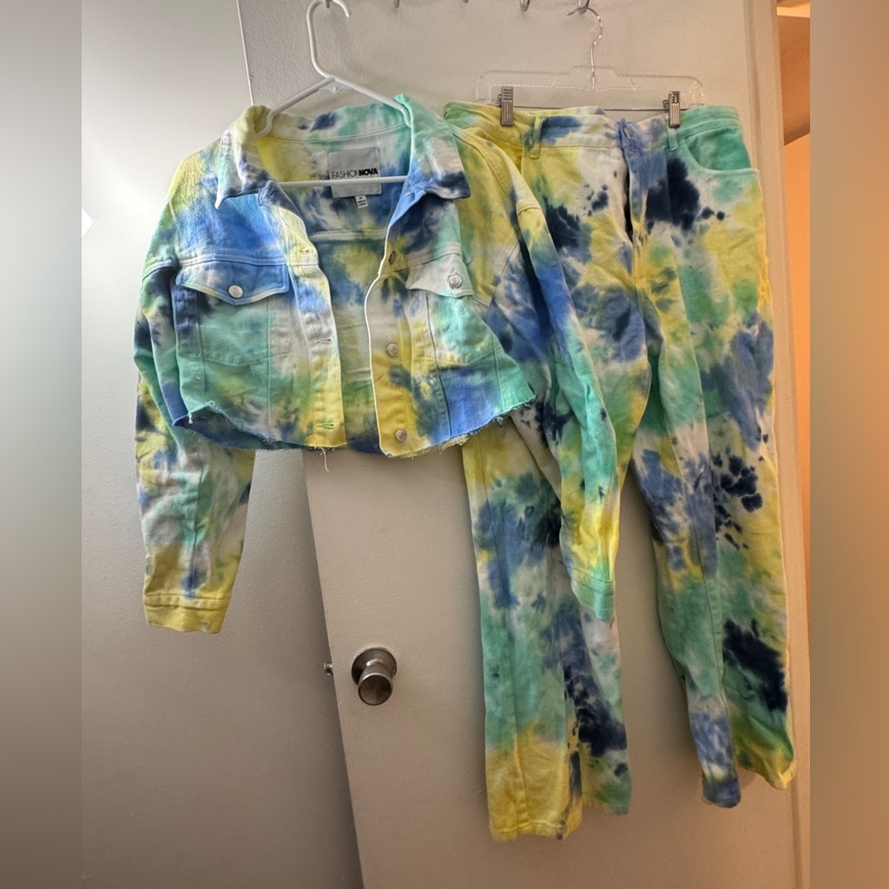 NWOT Plus Size Tie-Dye Jean Set - Fashion Nova